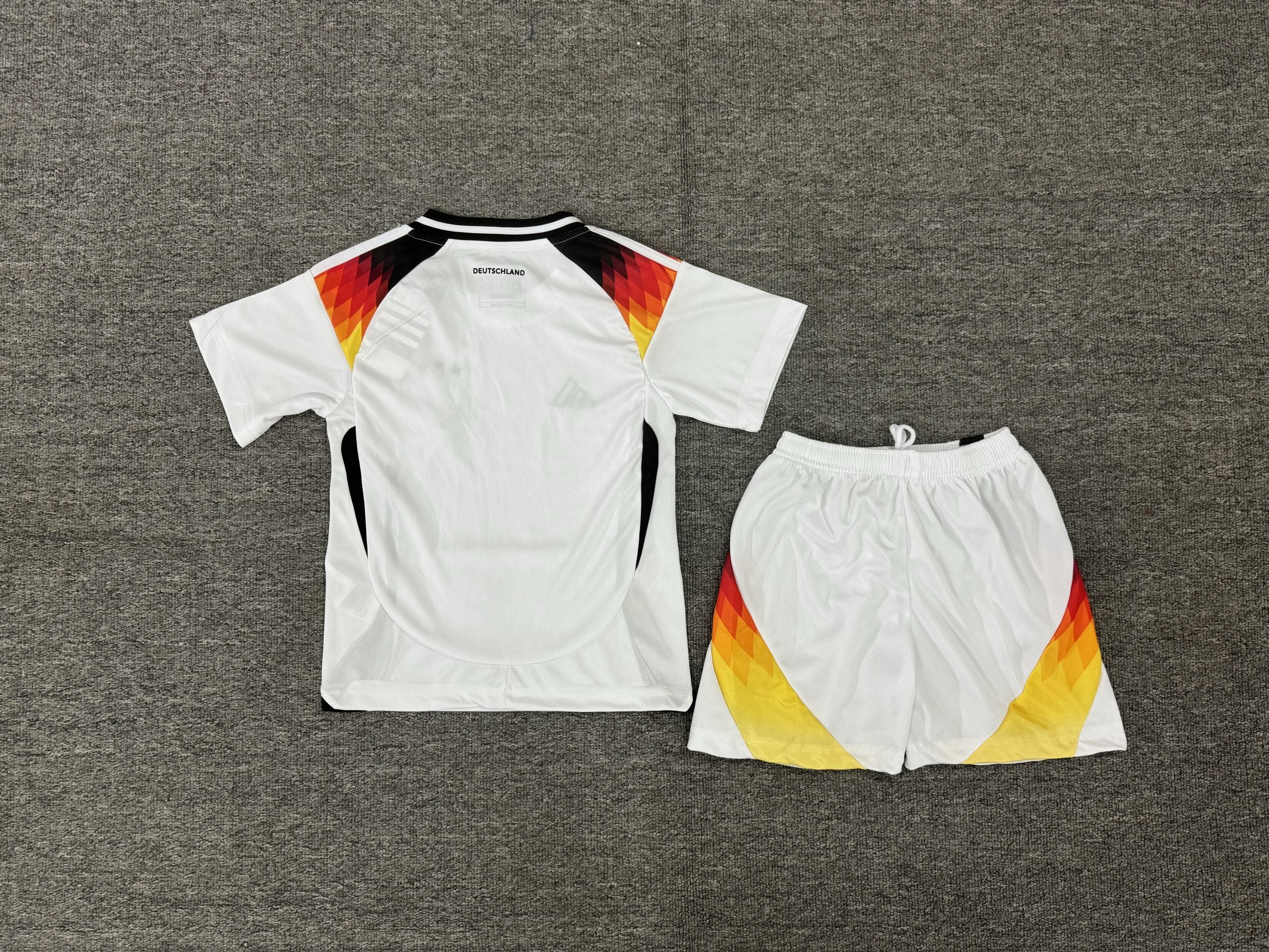 CONJUNTO NIÑO ALEMANIA 24/25