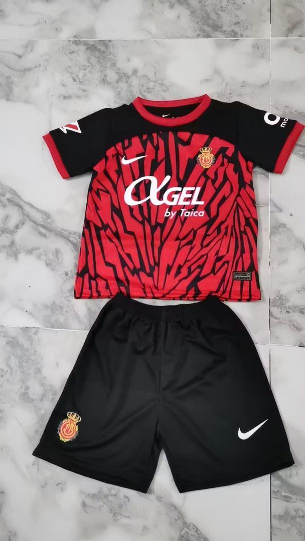CONJUNTO NIÑO MALLORCA 24/25
