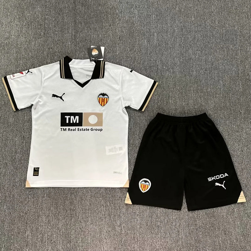 CONJUNTO NIÑO VALENCIA 23/24