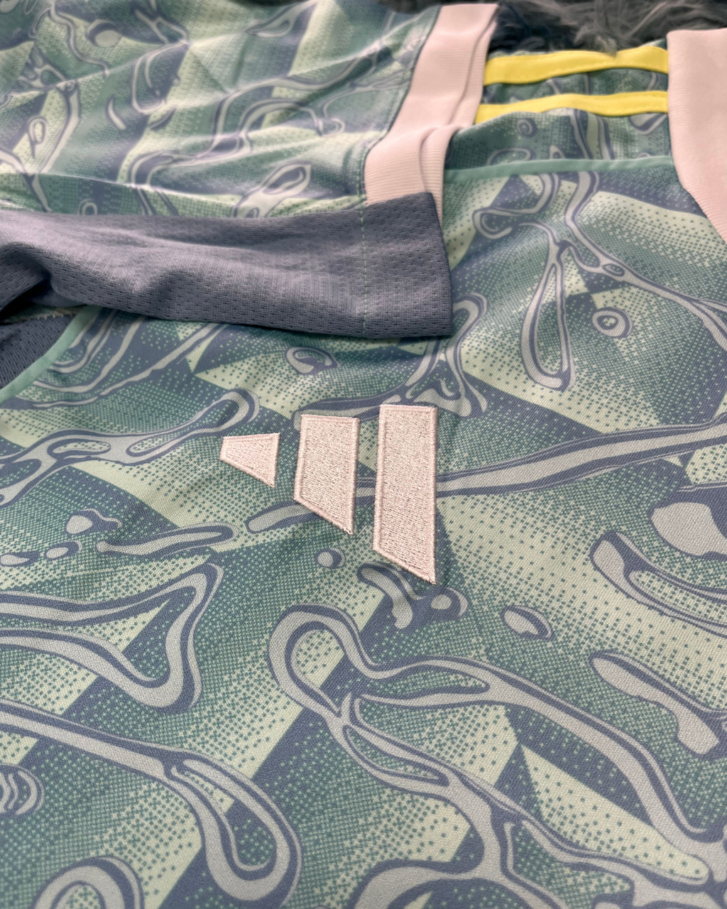 CAMISETA MVRK X JUV3