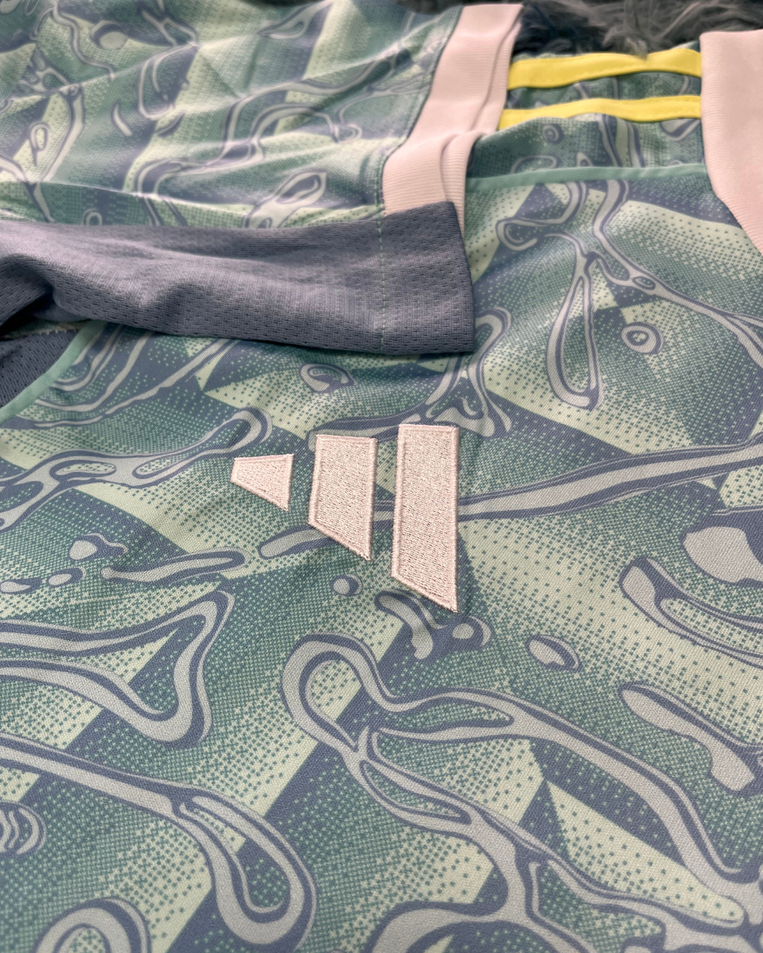 CAMISETA MVRK X JUV3