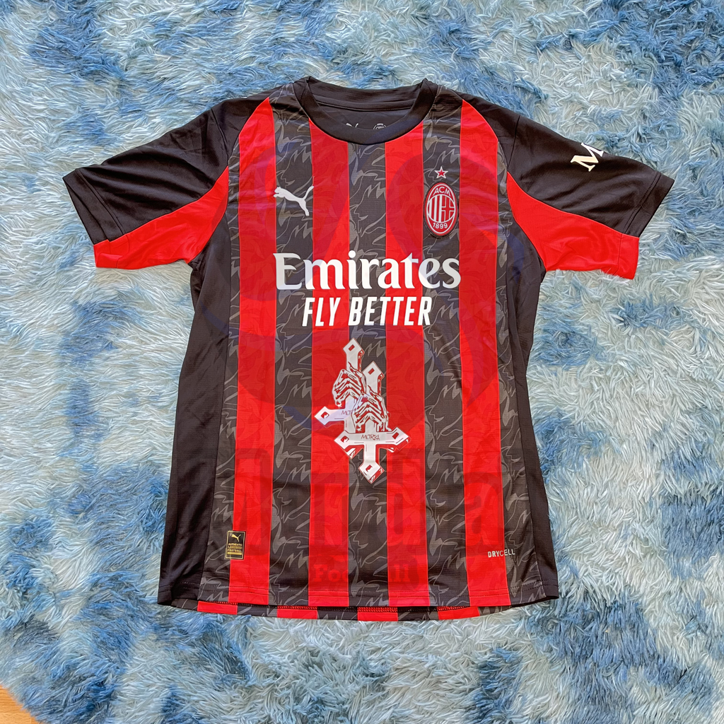 CAMISETA METRIKA