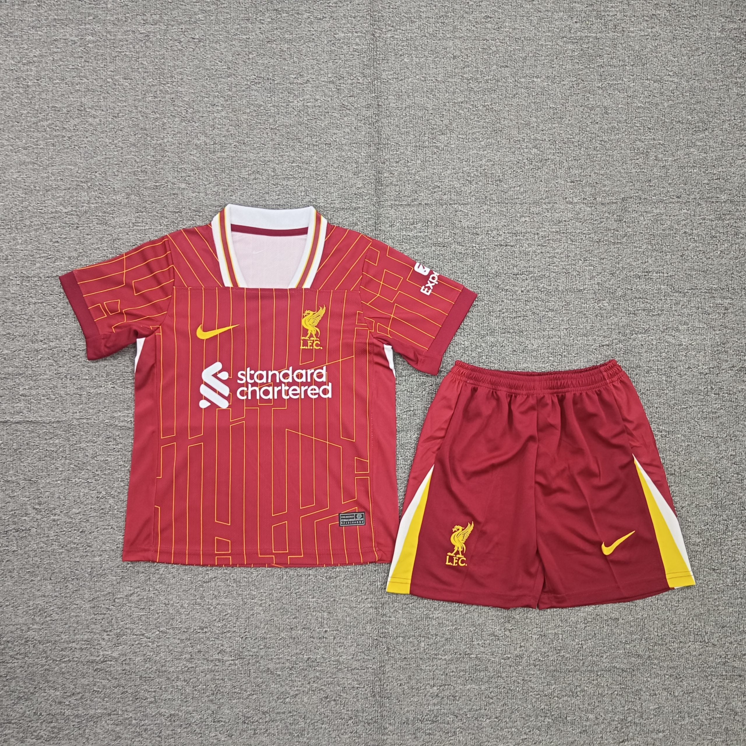 CONJUNTO NIÑO LIVERPOOL 24/25
