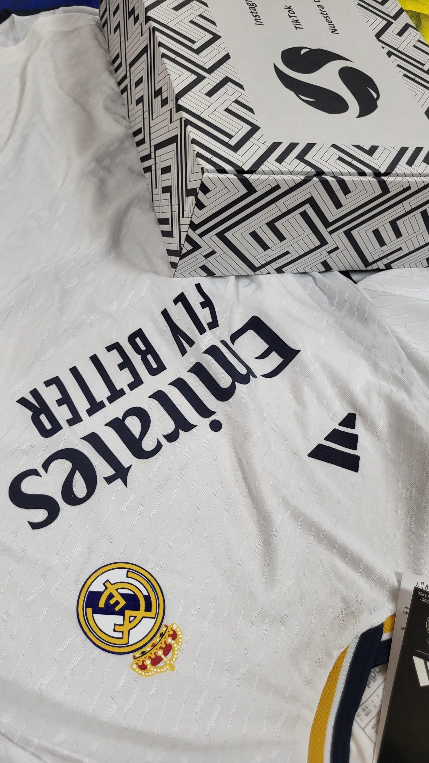 CAMISETA SORPRESA 5 CAMISETAS