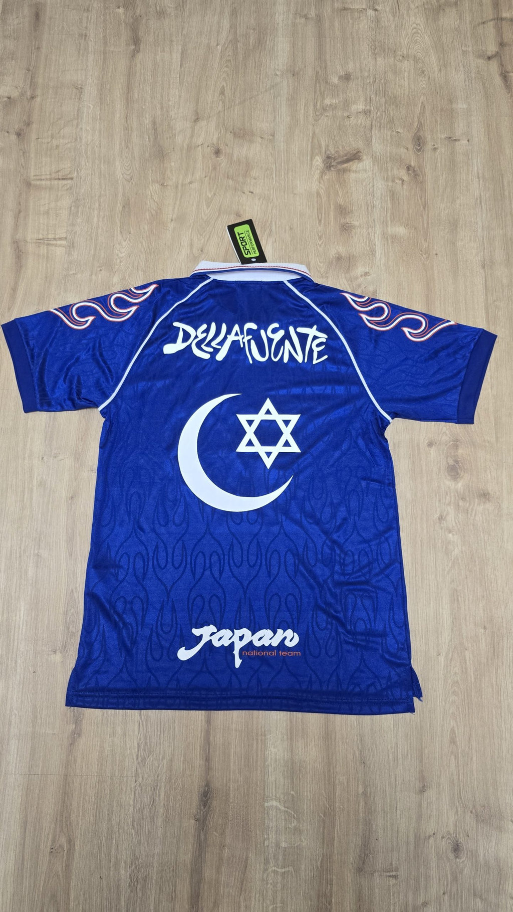 CAMISETA JAPÓN X DELLAFUENTE