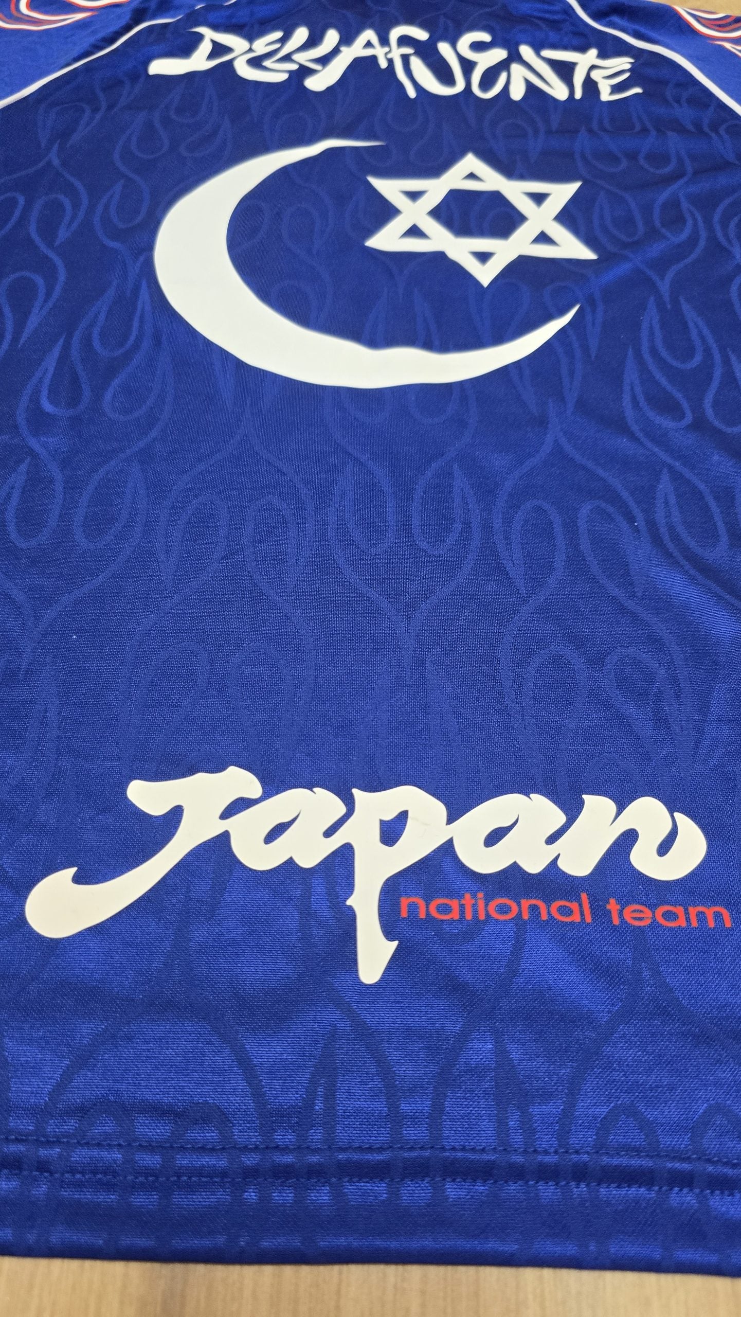 CAMISETA JAPÓN X DELLAFUENTE