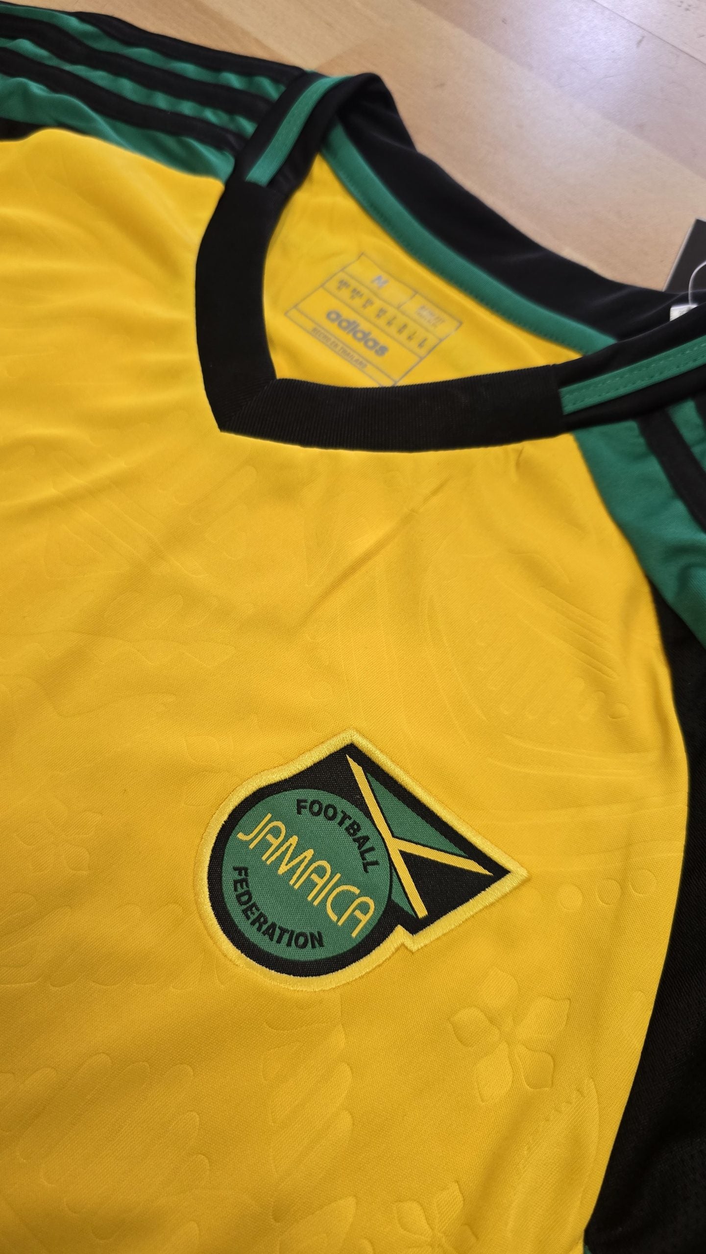 CAMISETA ELADI0 X JAMAICA