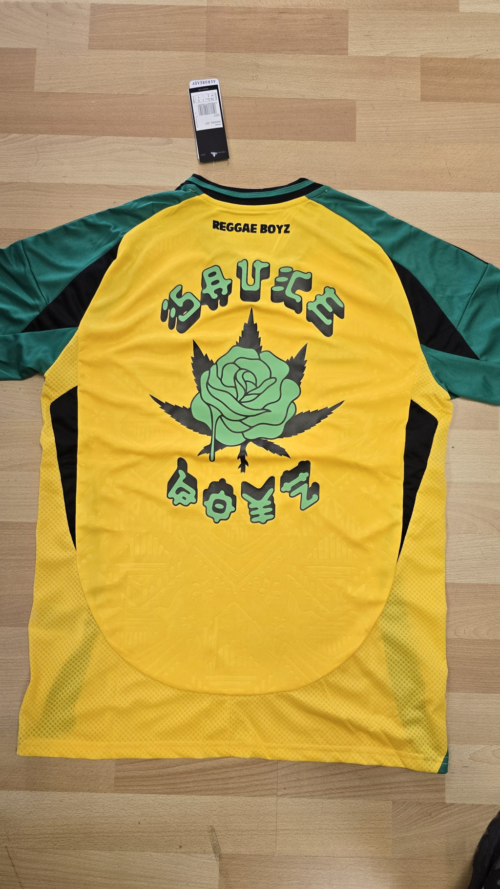CAMISETA ELADI0 X JAMAICA