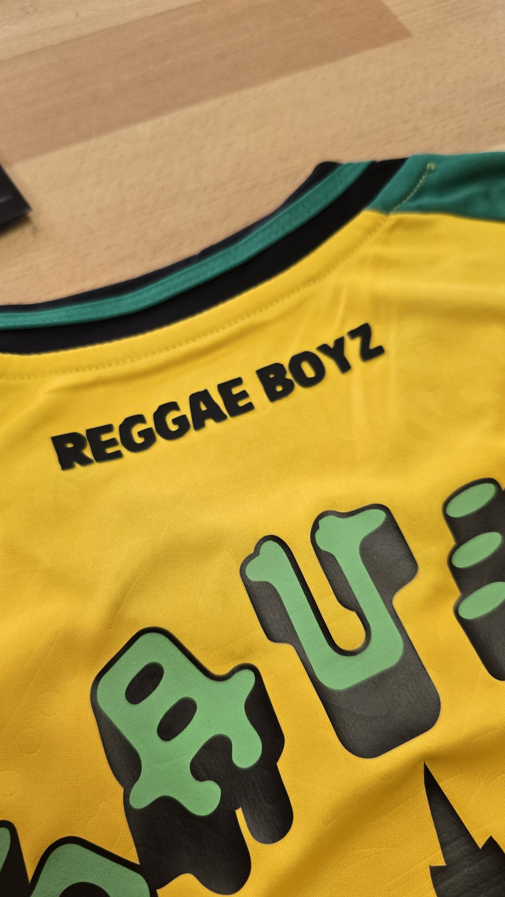 CAMISETA ELADI0 X JAMAICA