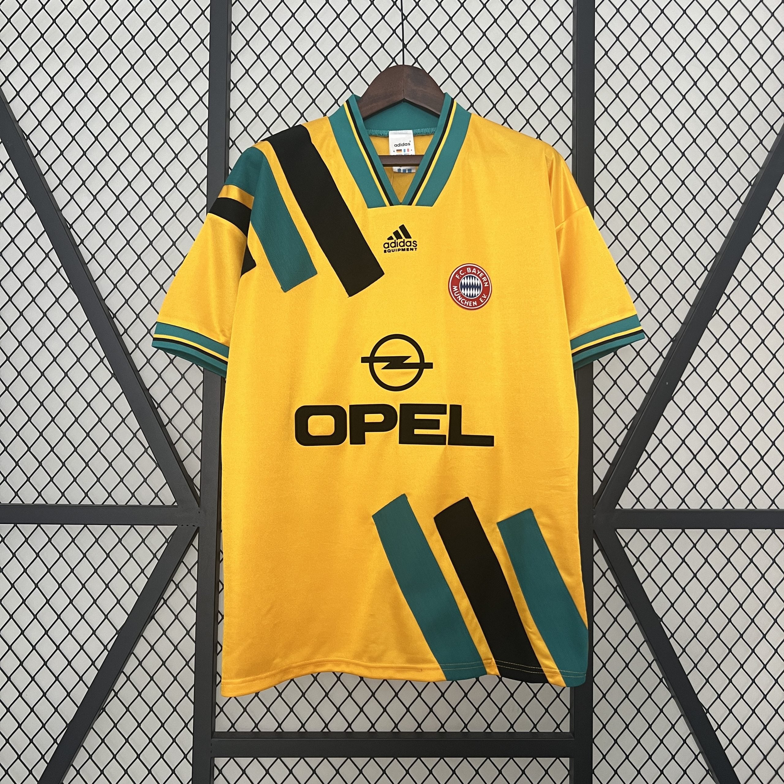 CAMISETA RETRO BAYER 93/95