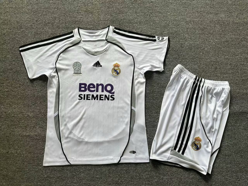 CONJUNTO NIÑO RETRO R.M4DR1D (2) 06/07