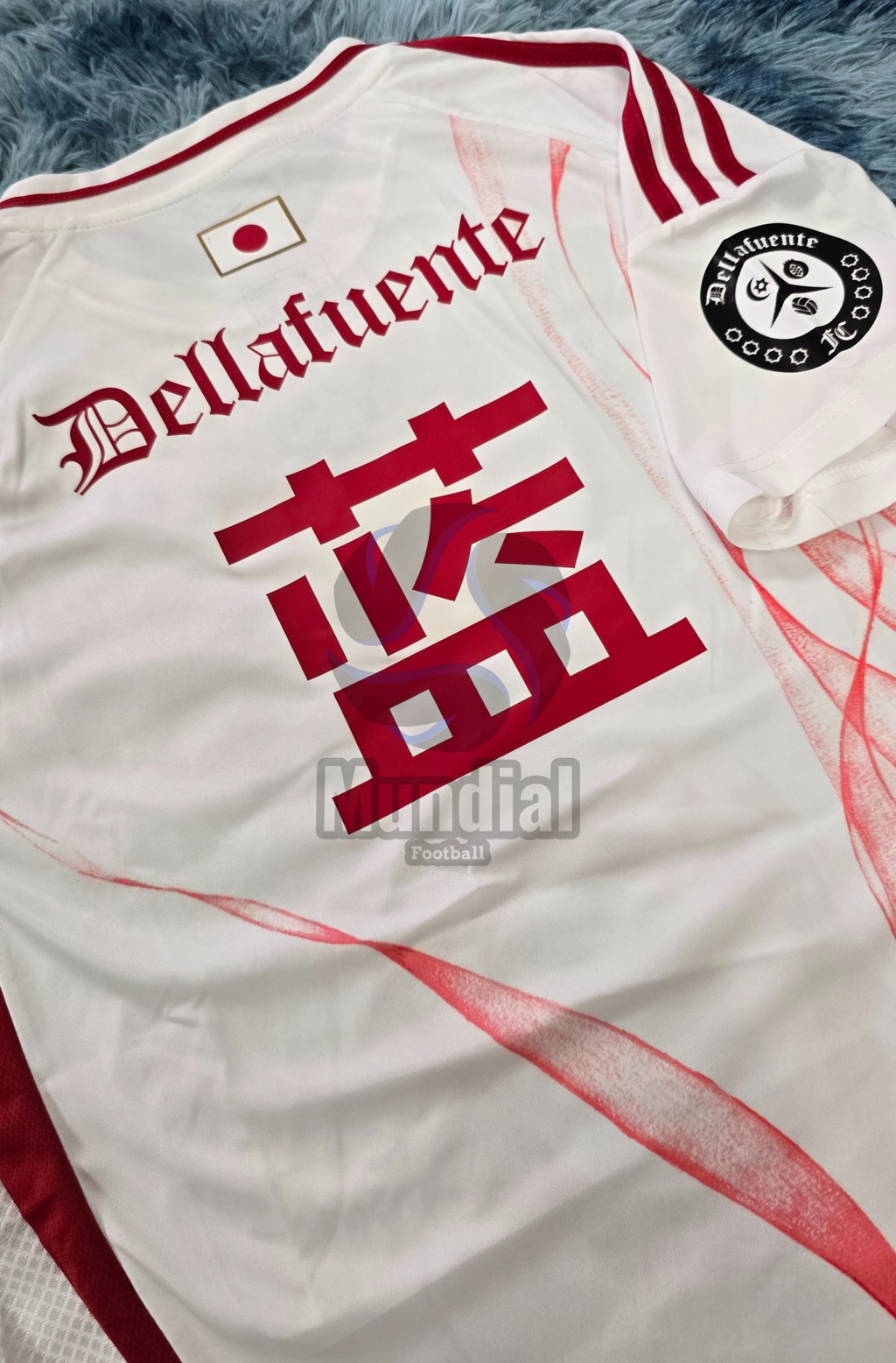 CAMISETA JAPÓN X DELLAFUENTE (2)