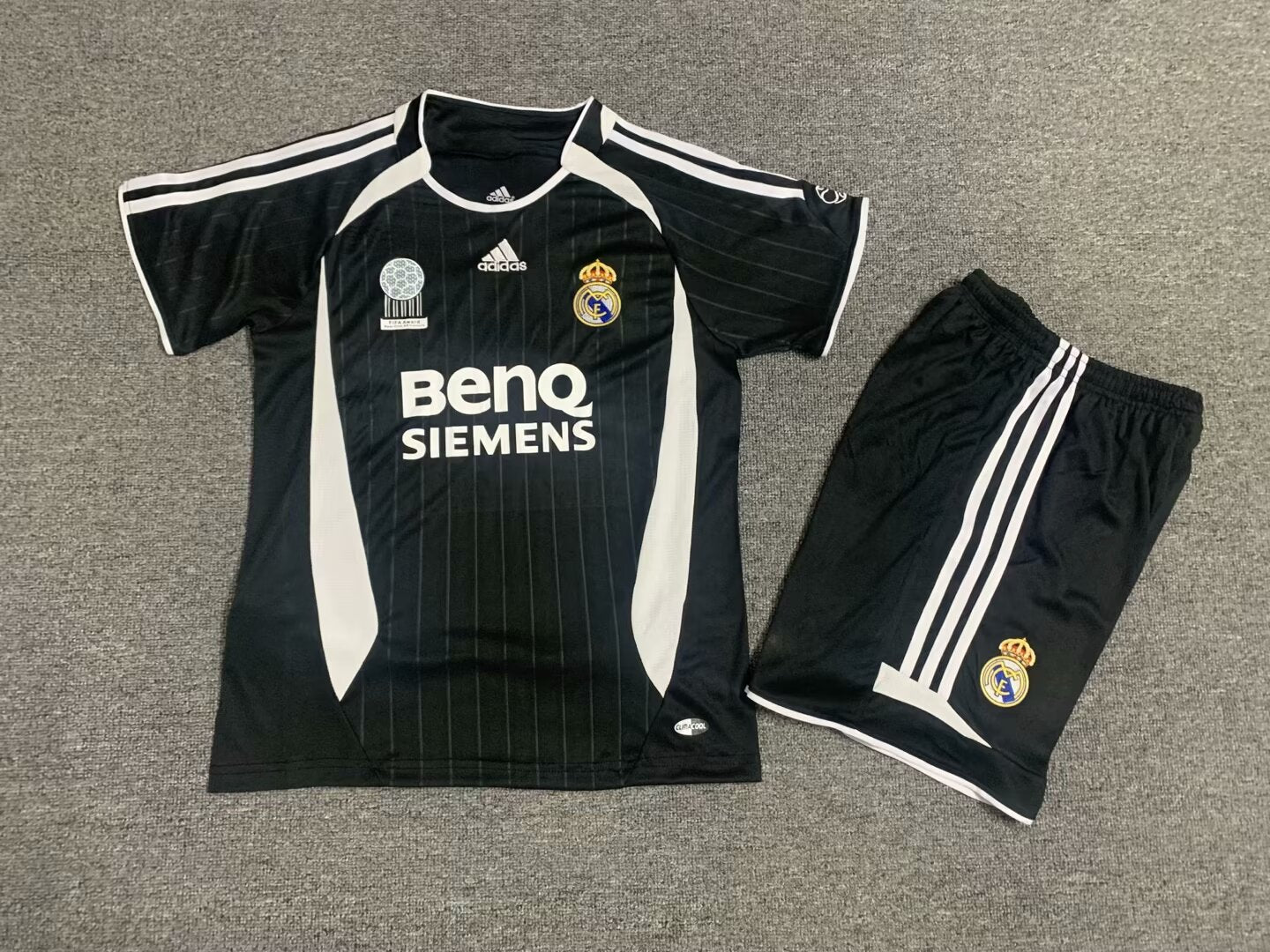 CONJUNTO NIÑO RETRO R.M4DR1D 06/07