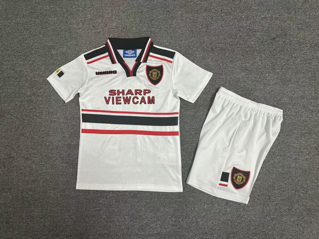CONJUNTO NIÑO RETRO MANCHESTER UNITED 98/99