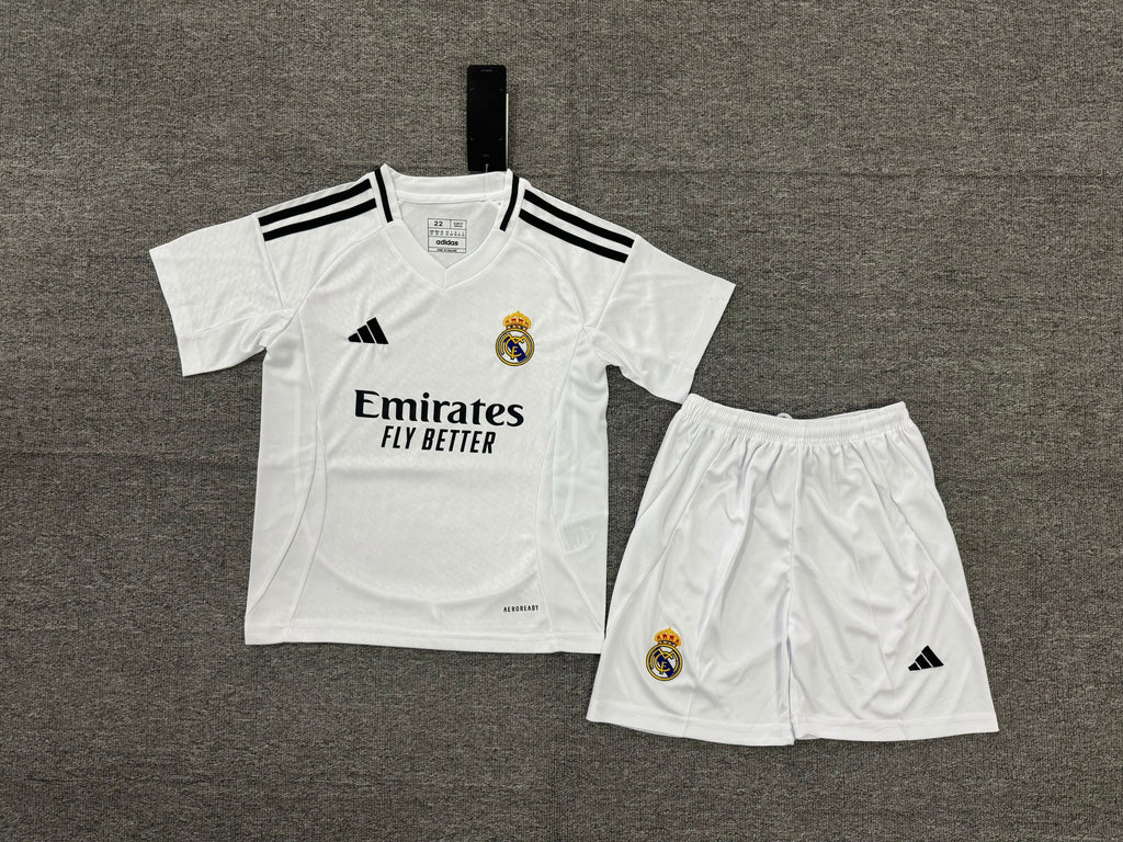 CONJUNTO NIÑO R.M4DR1D 24/25