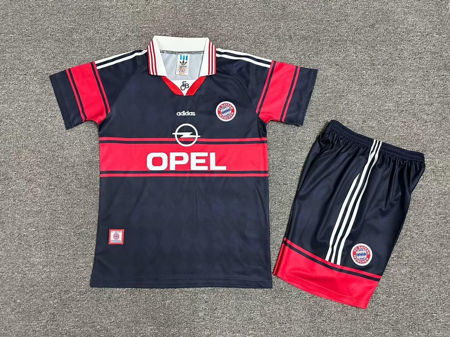 CONJUNTO NIÑO RETRO BAYERN 97/99