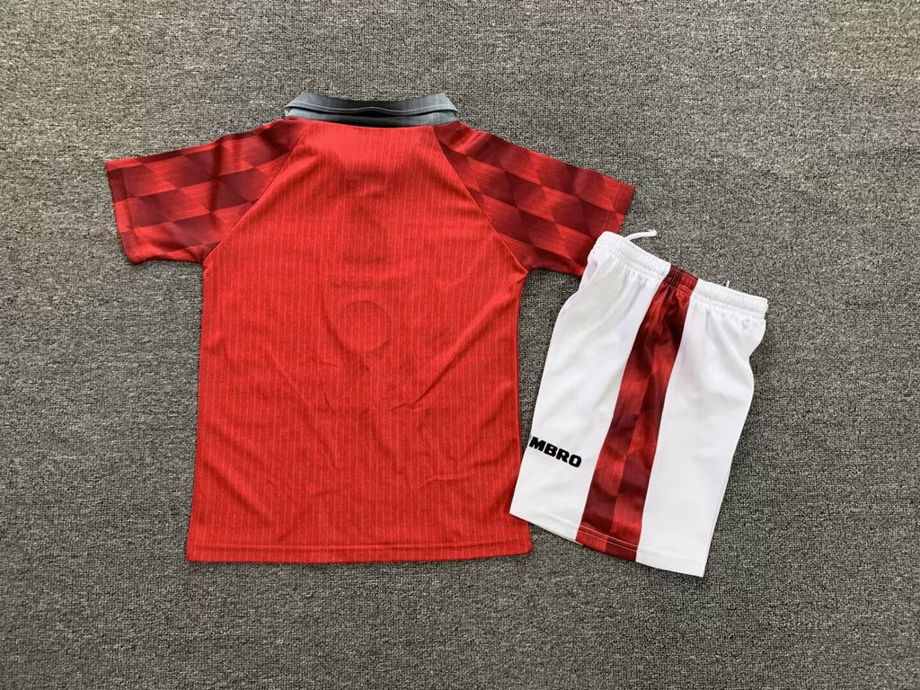 CONJUNTO NIÑO RETRO UNITED 96/98
