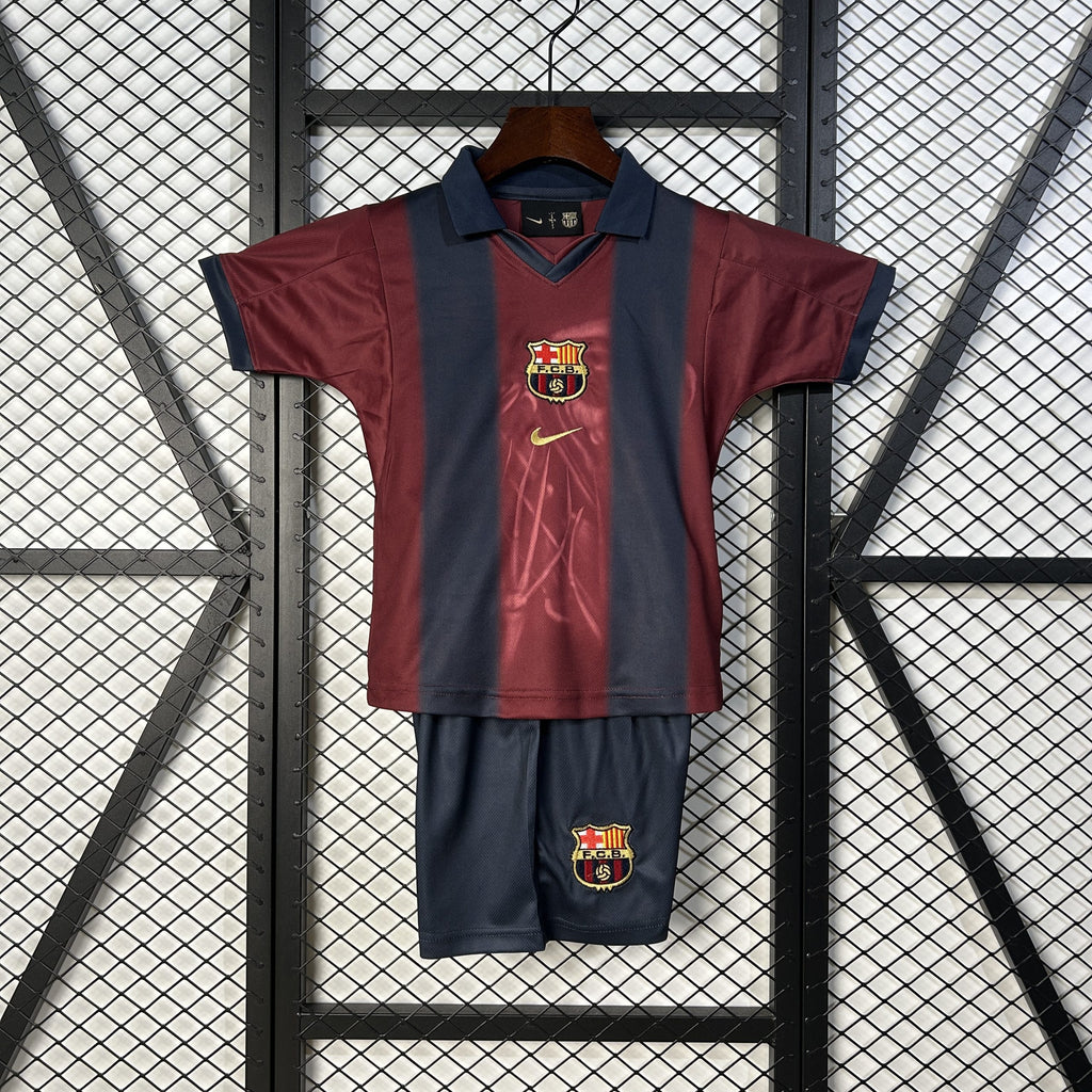 CONJUNTO NIÑO BCN4 X TR4V!S 25/26