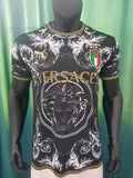 CAMISETA SELECCION ITALIA X VERSACE NEGRA 23/24
