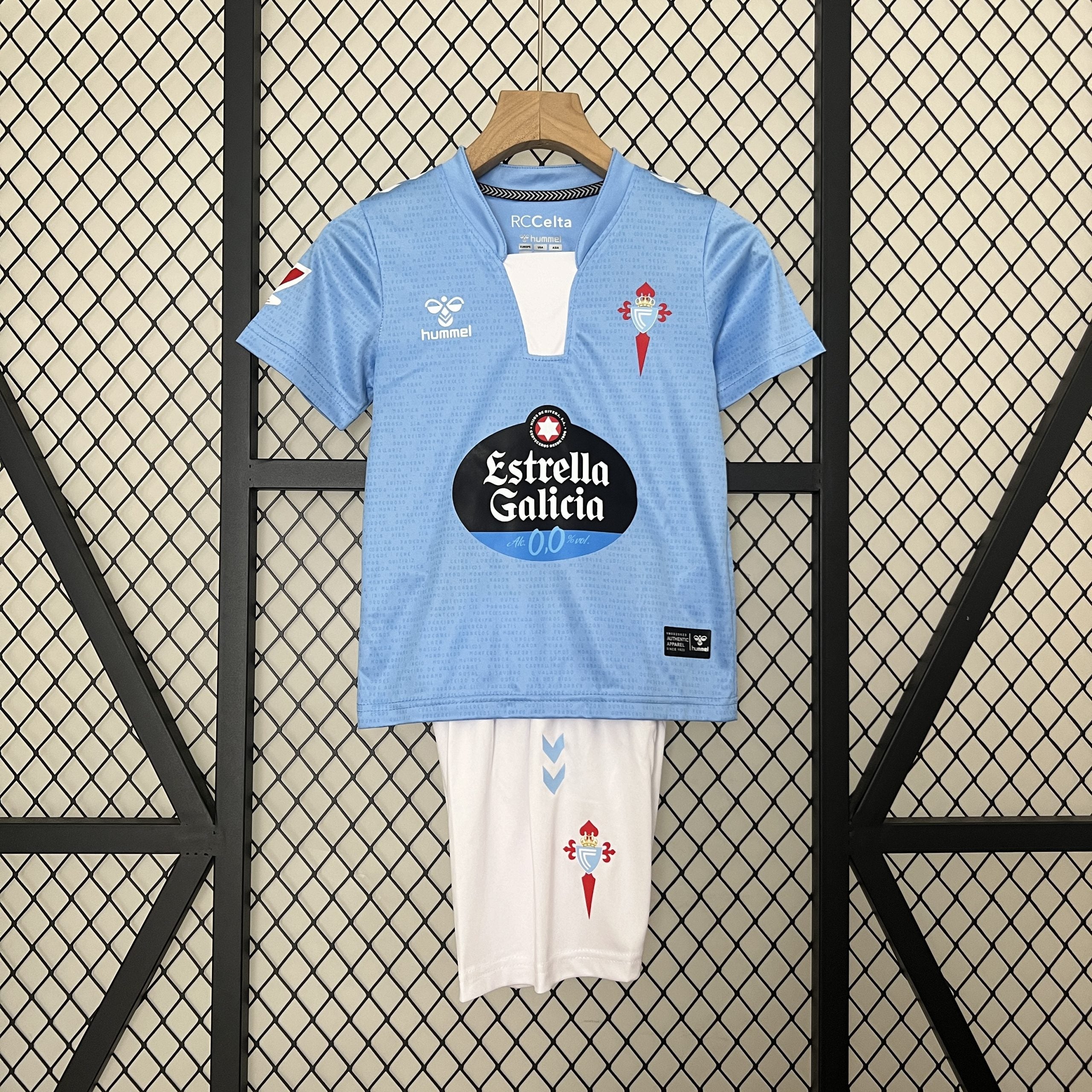 CONJUNTO NIÑO CELTA DE VIGO 24/25
