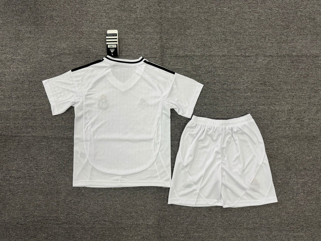 CONJUNTO NIÑO R.M4DR1D 24/25