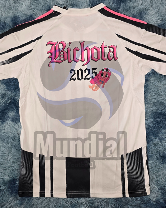 CAMISETA JUV3NTUS X K4R0L G