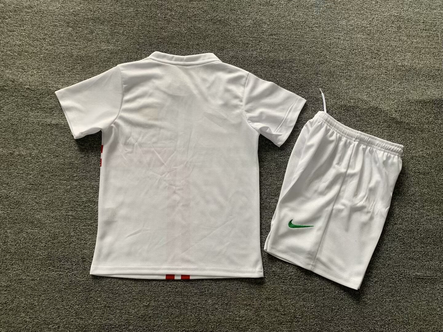 CONJUNTO NIÑO RETRO PORTUGAL 12/13