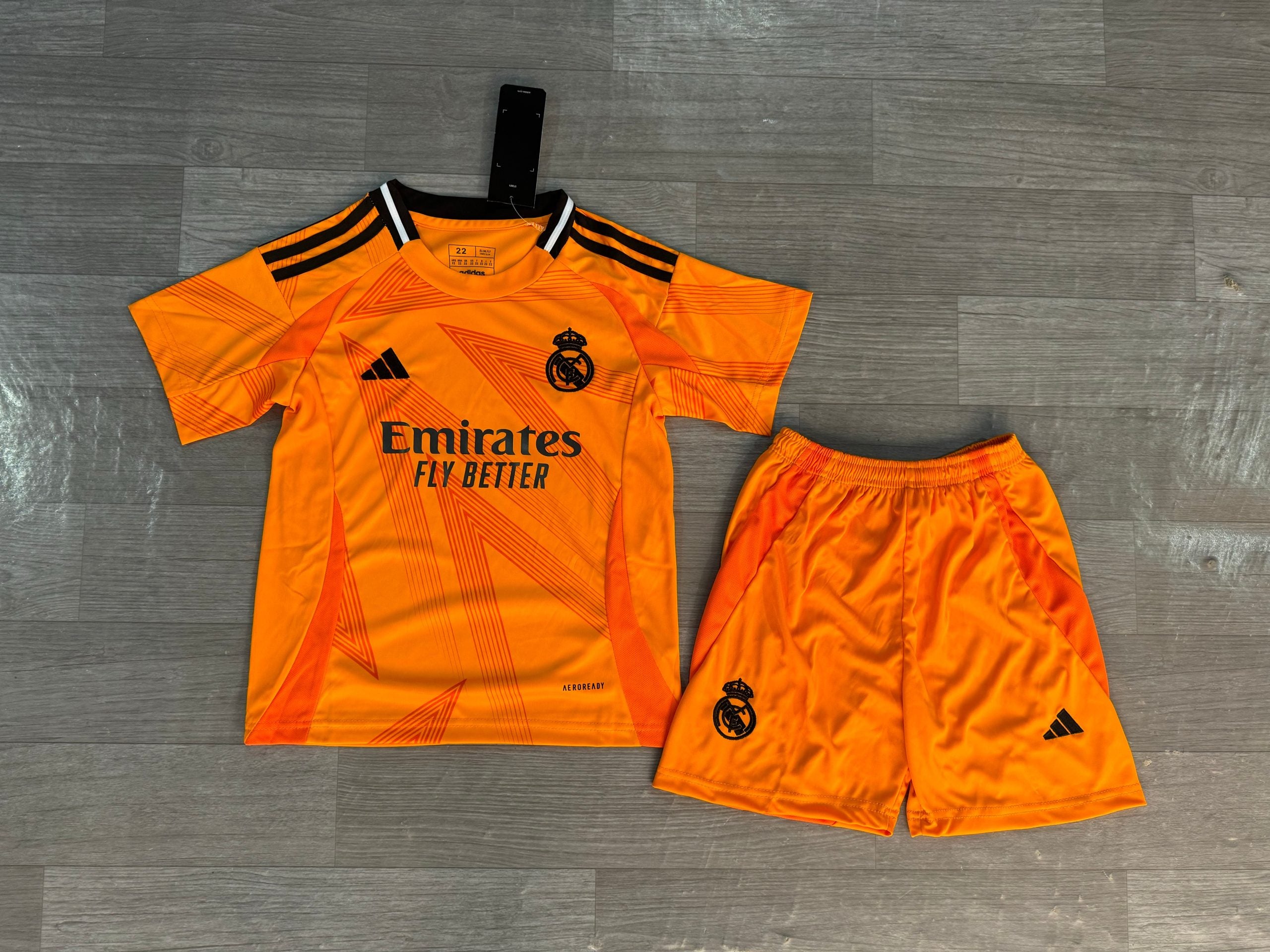 CONJUNTO NIÑO R.M4DR1D (2) 24/25