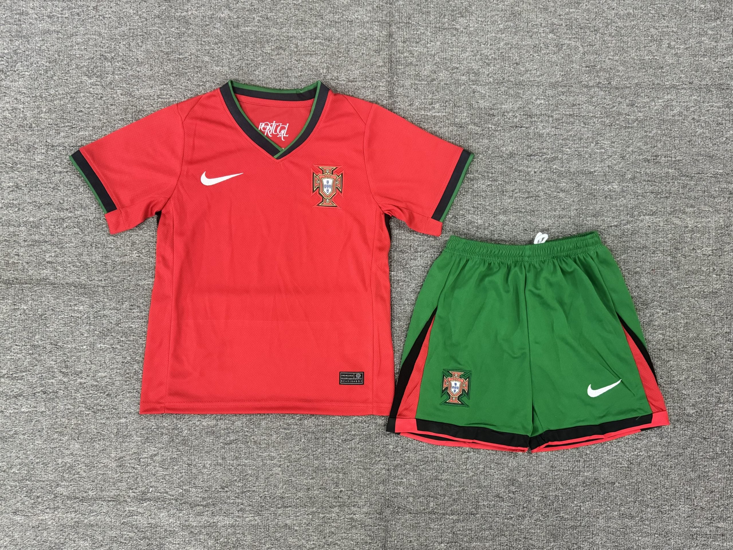 CONJUNTO NIÑO PORTUGAL 24/25