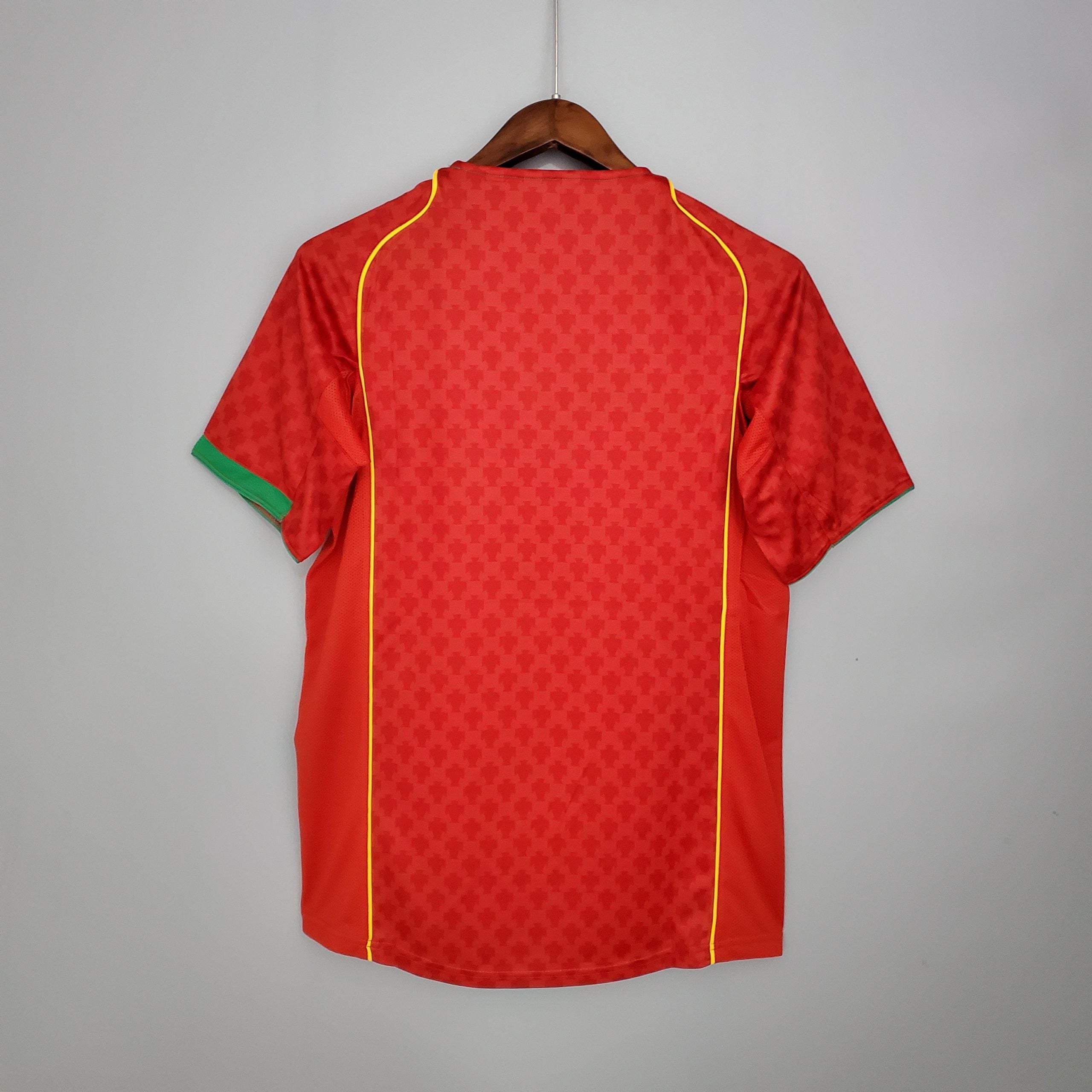 CAMISETA RETRO SELECCION PORTUGAL 2004