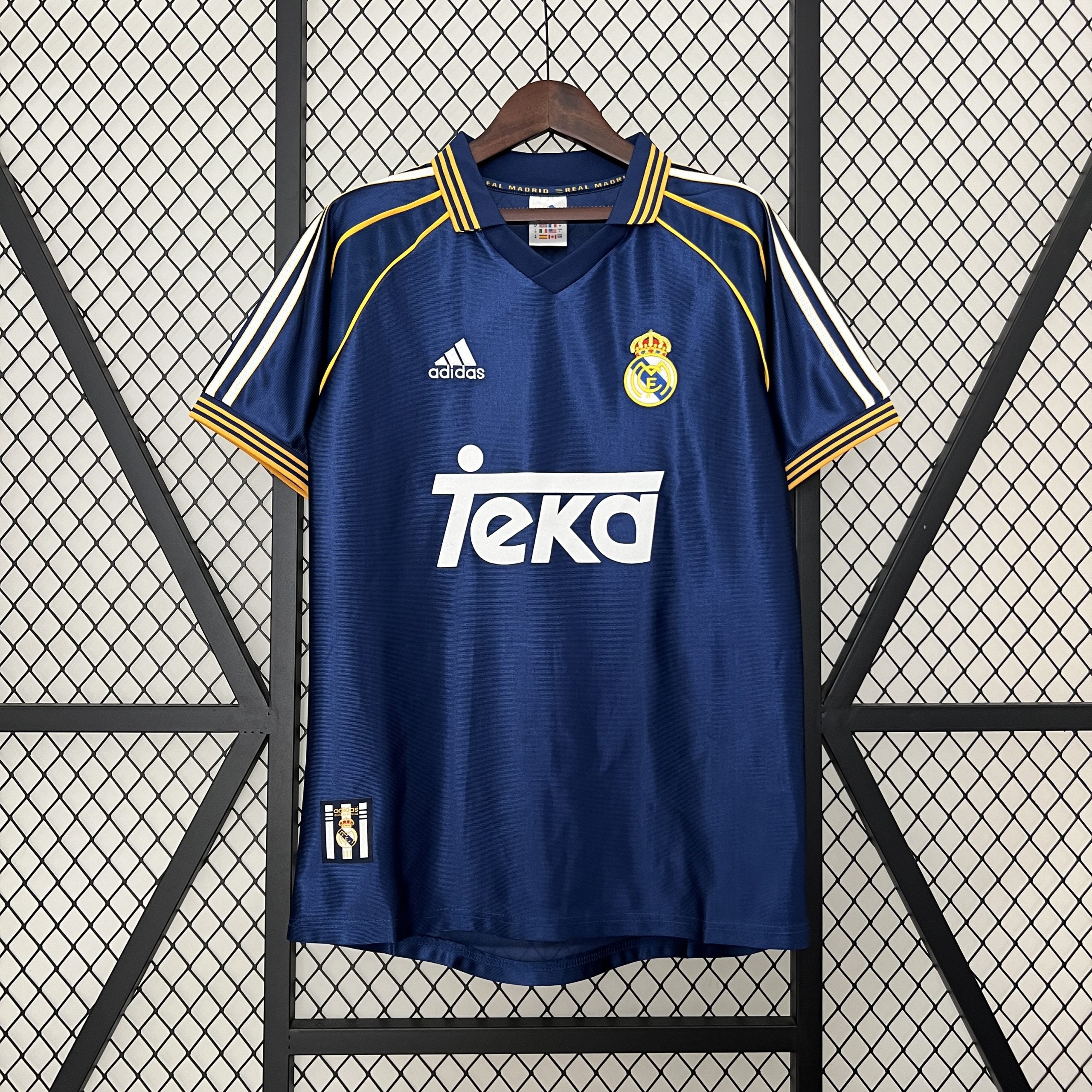 CAMISETA RETRO R.M4DR1D 98/00