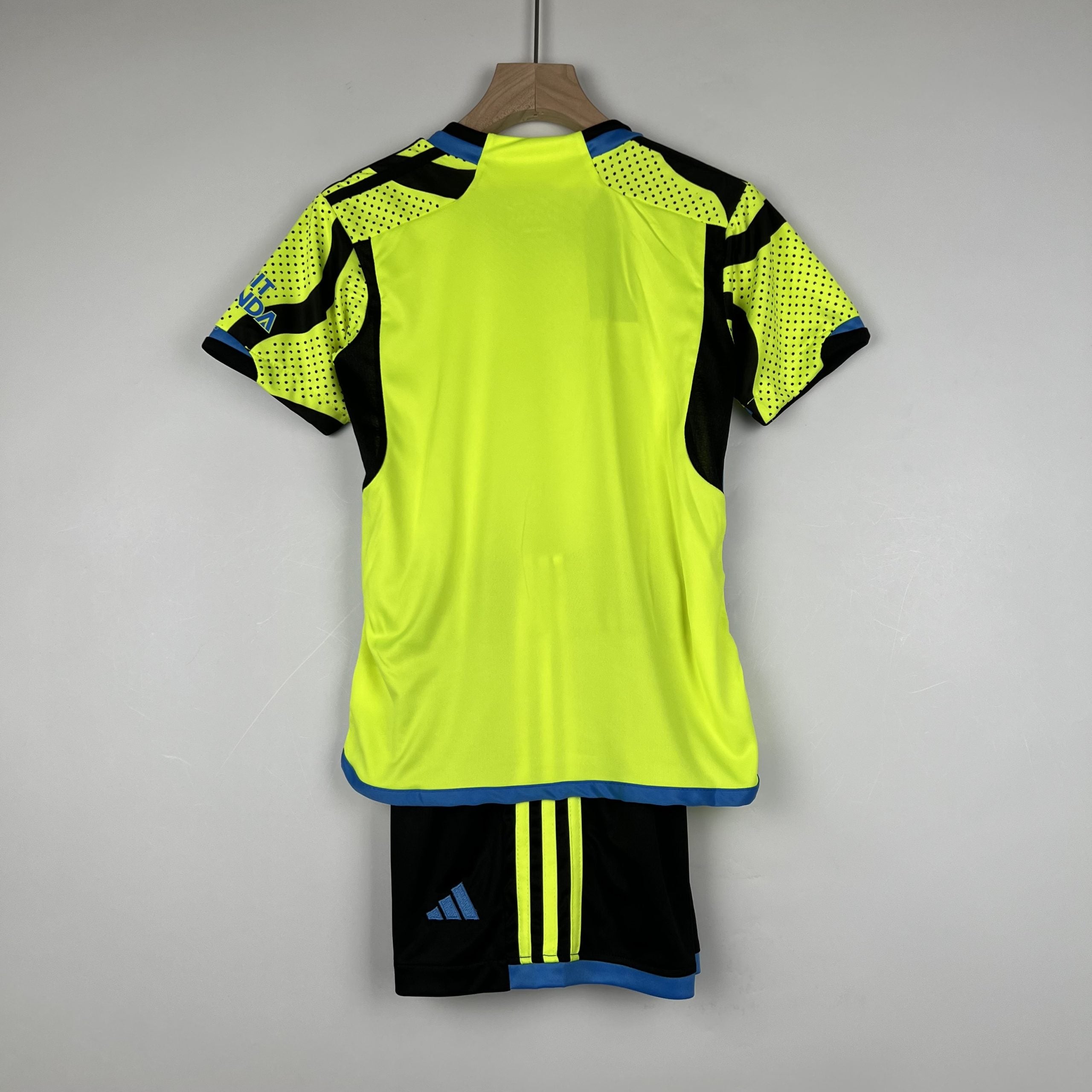 CONJUNTO NIÑO ARSENAL 23/24