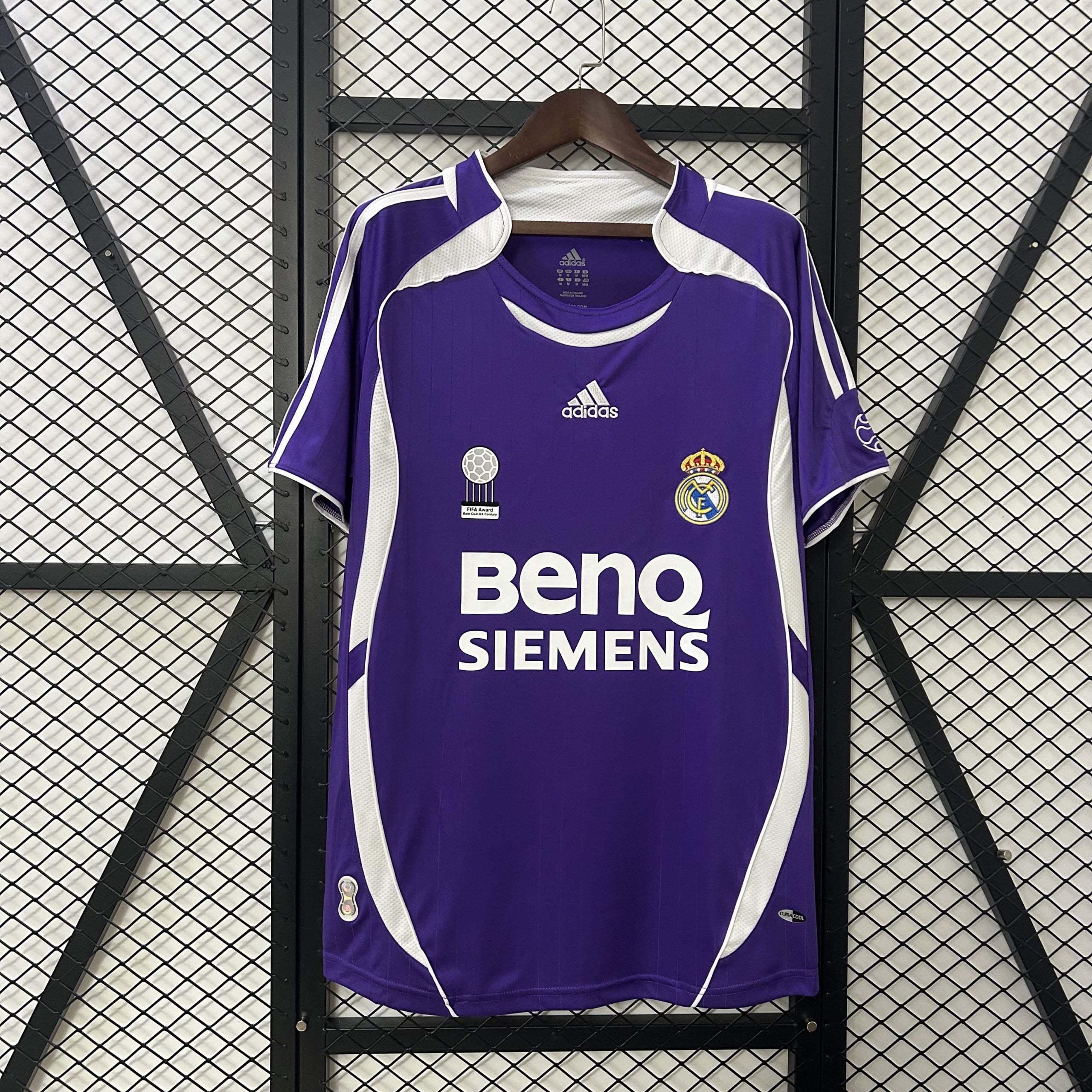 CAMISETA RETRO R.M4DRI1D (2) 06/07