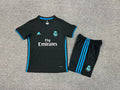CONJUNTO NIÑO RETRO R.M4DR1D 17/18