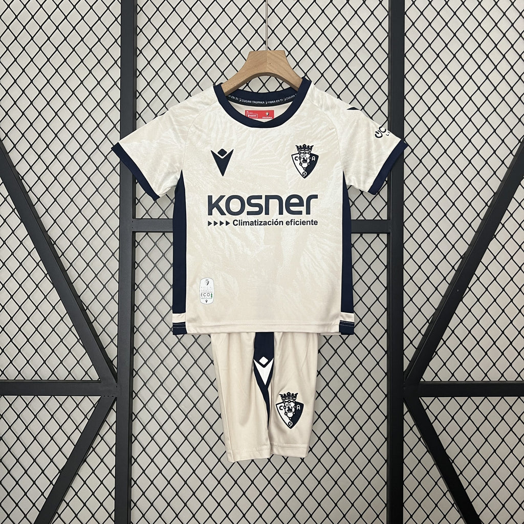 CONJUNTO NIÑO OSASUNA (3) 24/25