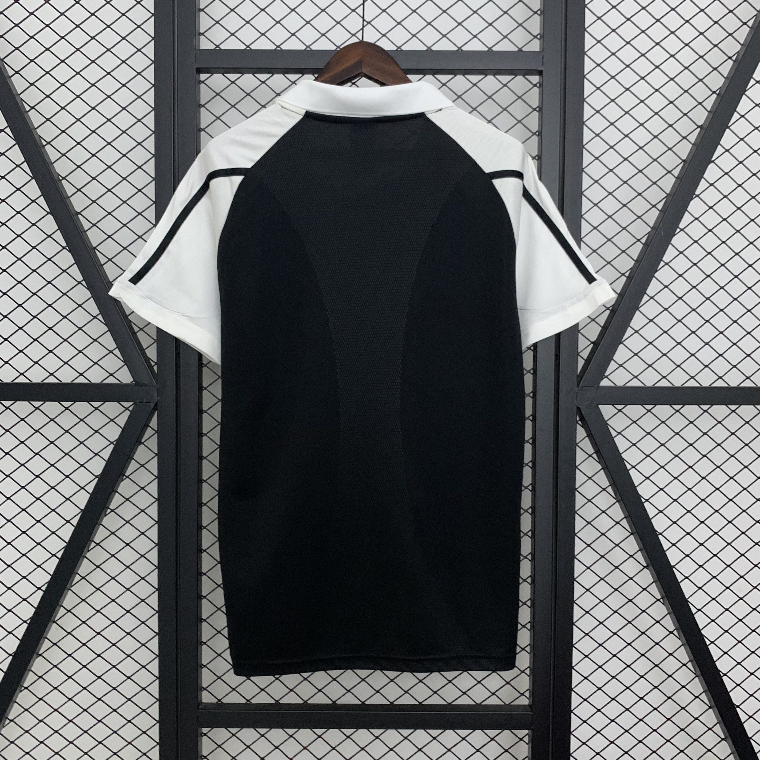 CAMISETA RETRO R.M4DRI1D (2) 01/02