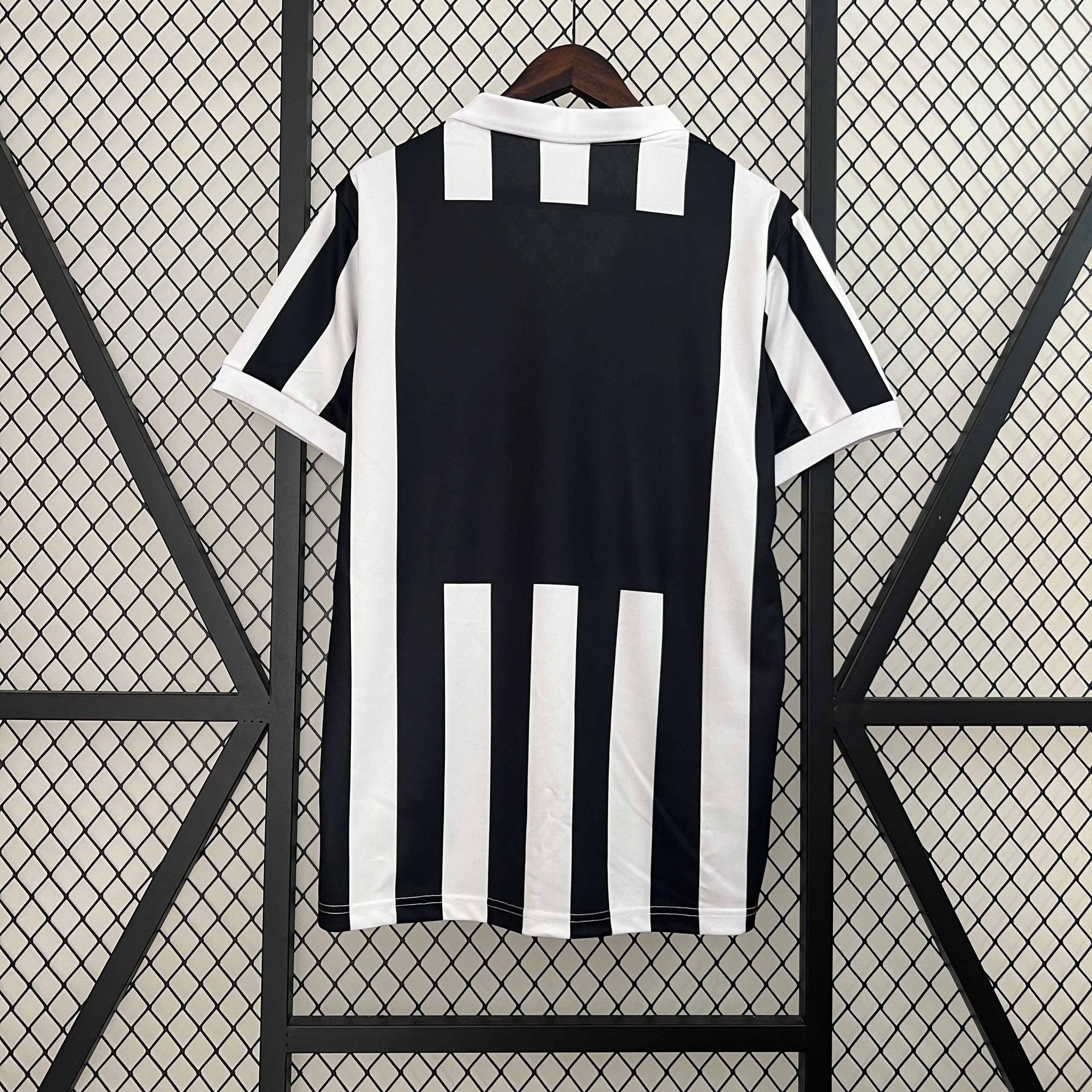 CAMISETA RETRO JUVENTUS 84/85