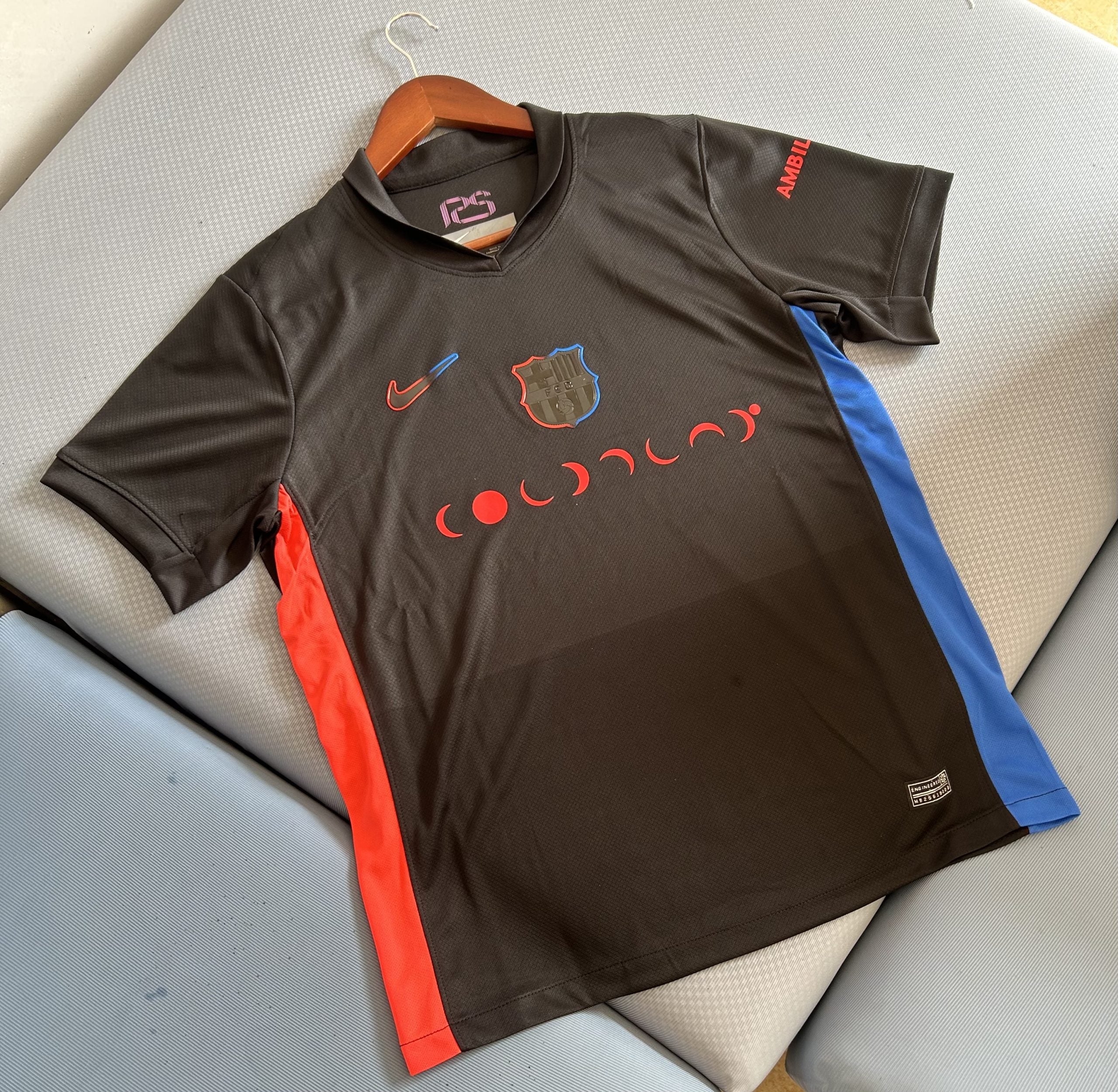CAMISETA BARCELONA COLDPLAY (2) 24/25