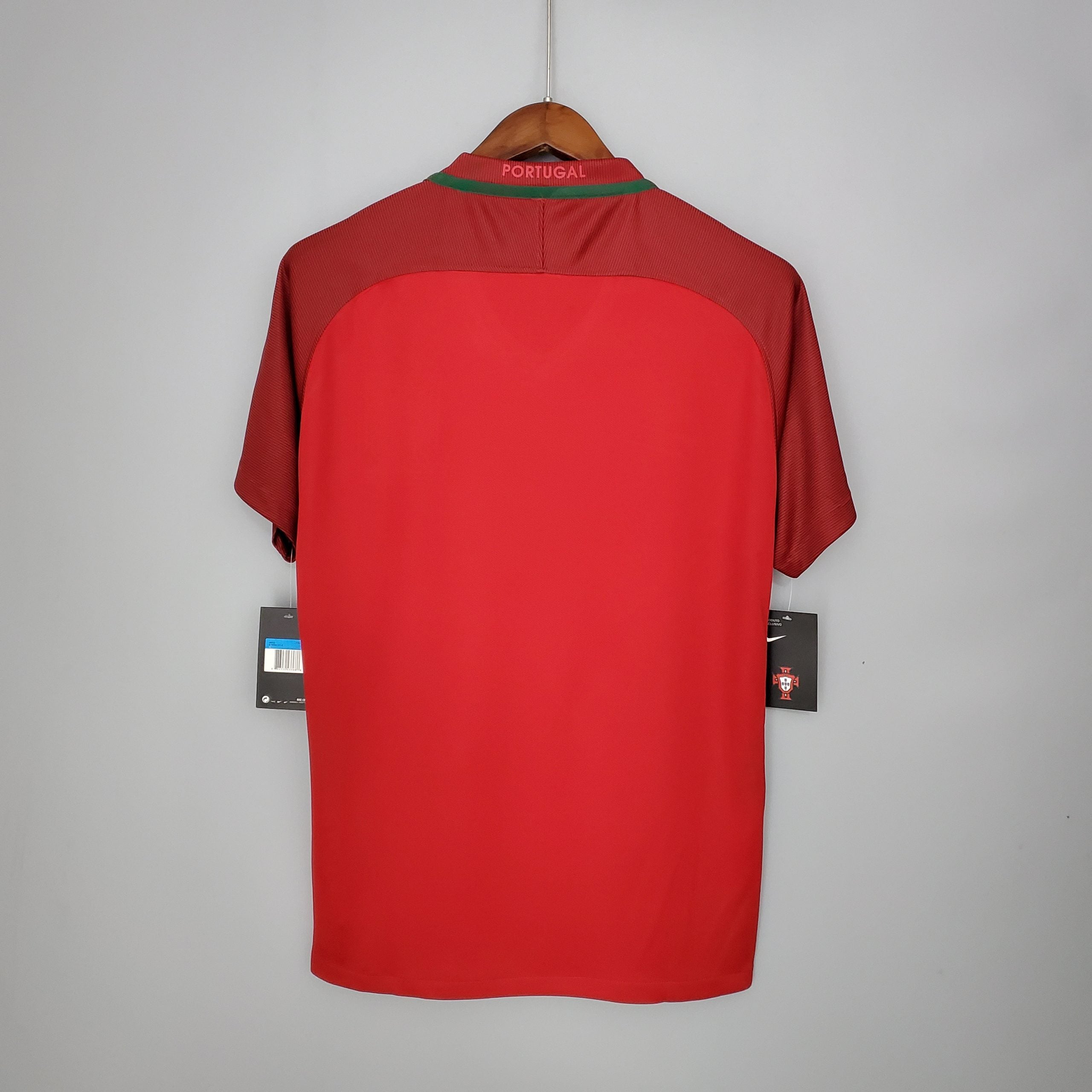 CAMISETA RETRO SELECCION PORTUGAL 2016