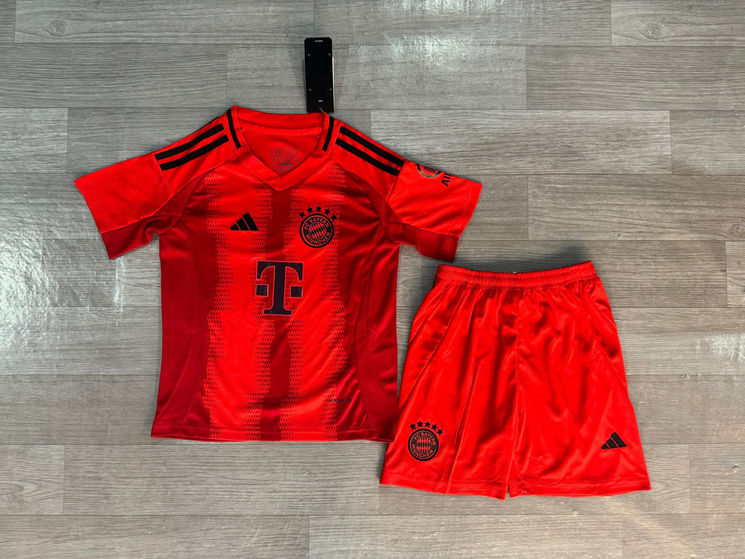 CONJUNTO NIÑO BAYER 24/25