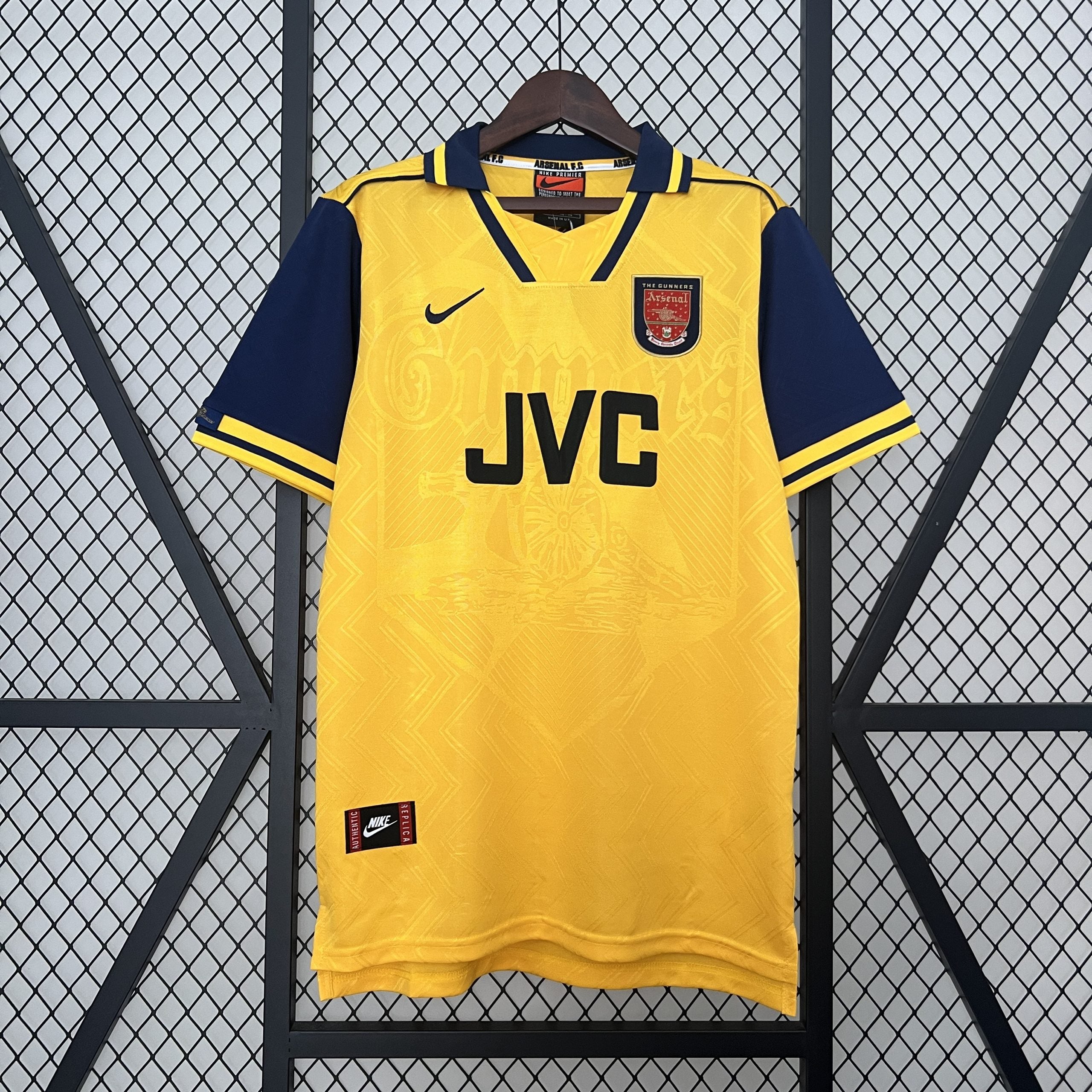 CAMISETA RETRO ARSENAL 96/97