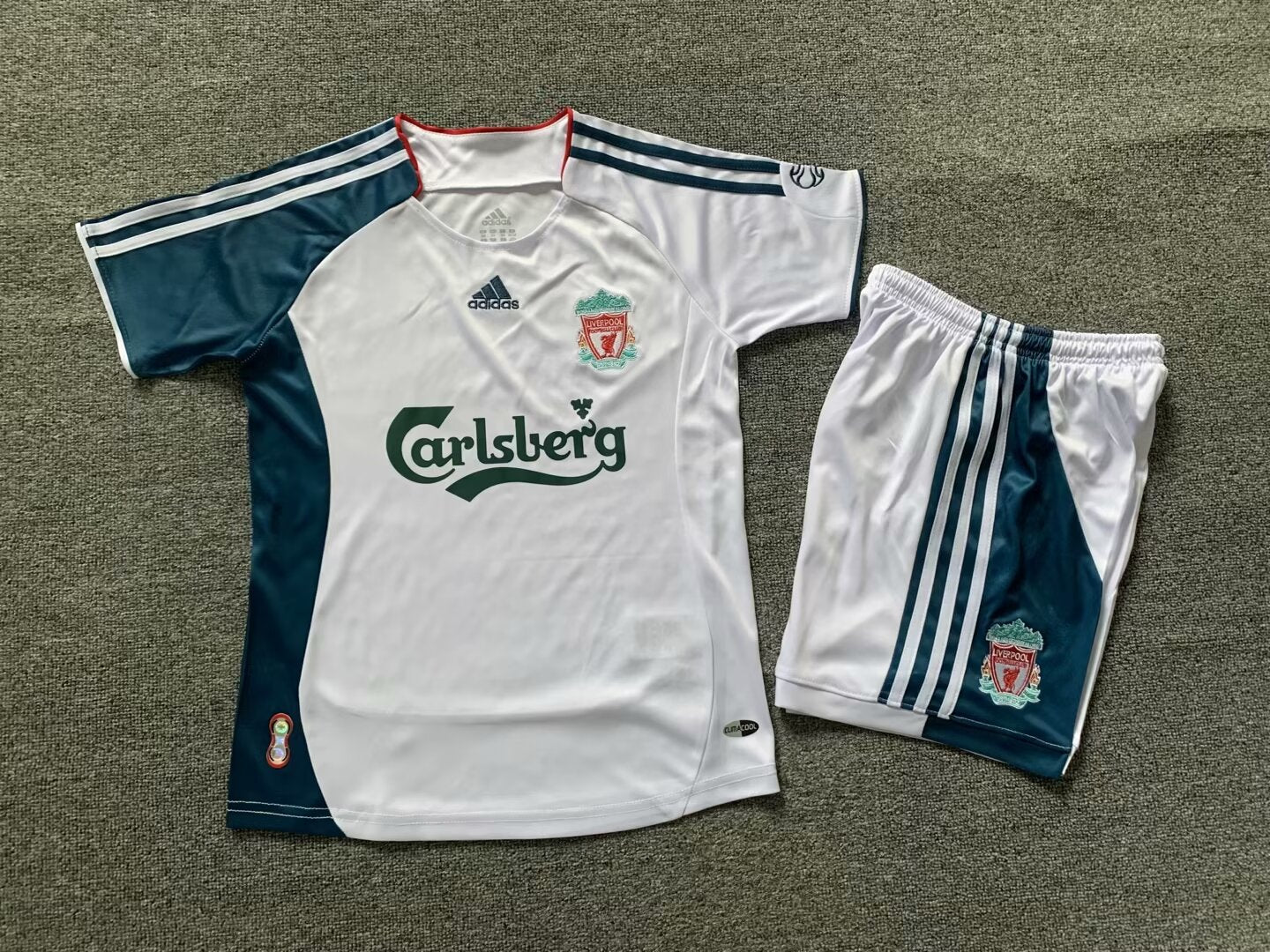 CONJUNTO NIÑO RETRO LIVERPOOL (2) 06/07