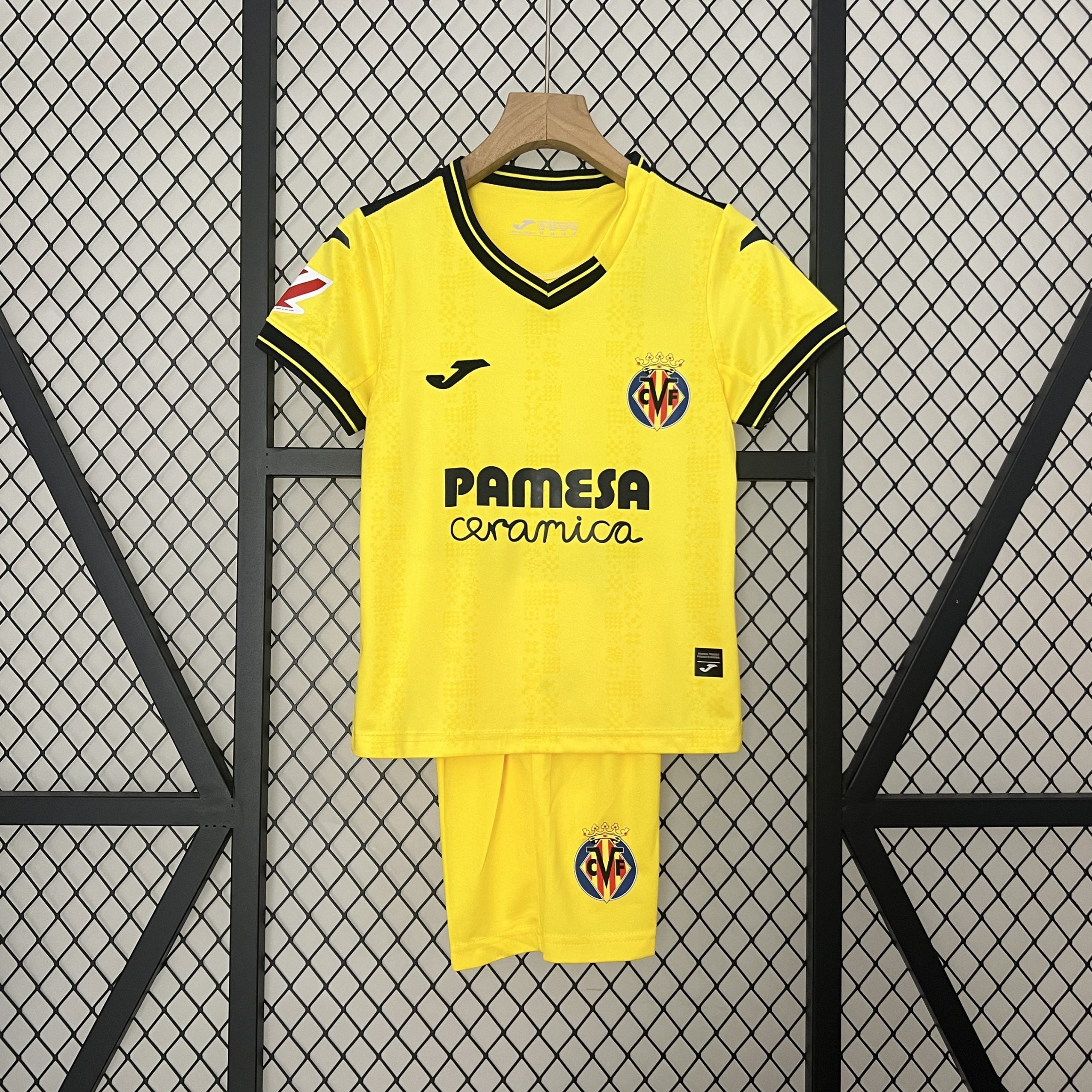 CONJUNTO NIÑO VILLAREAL 24/25