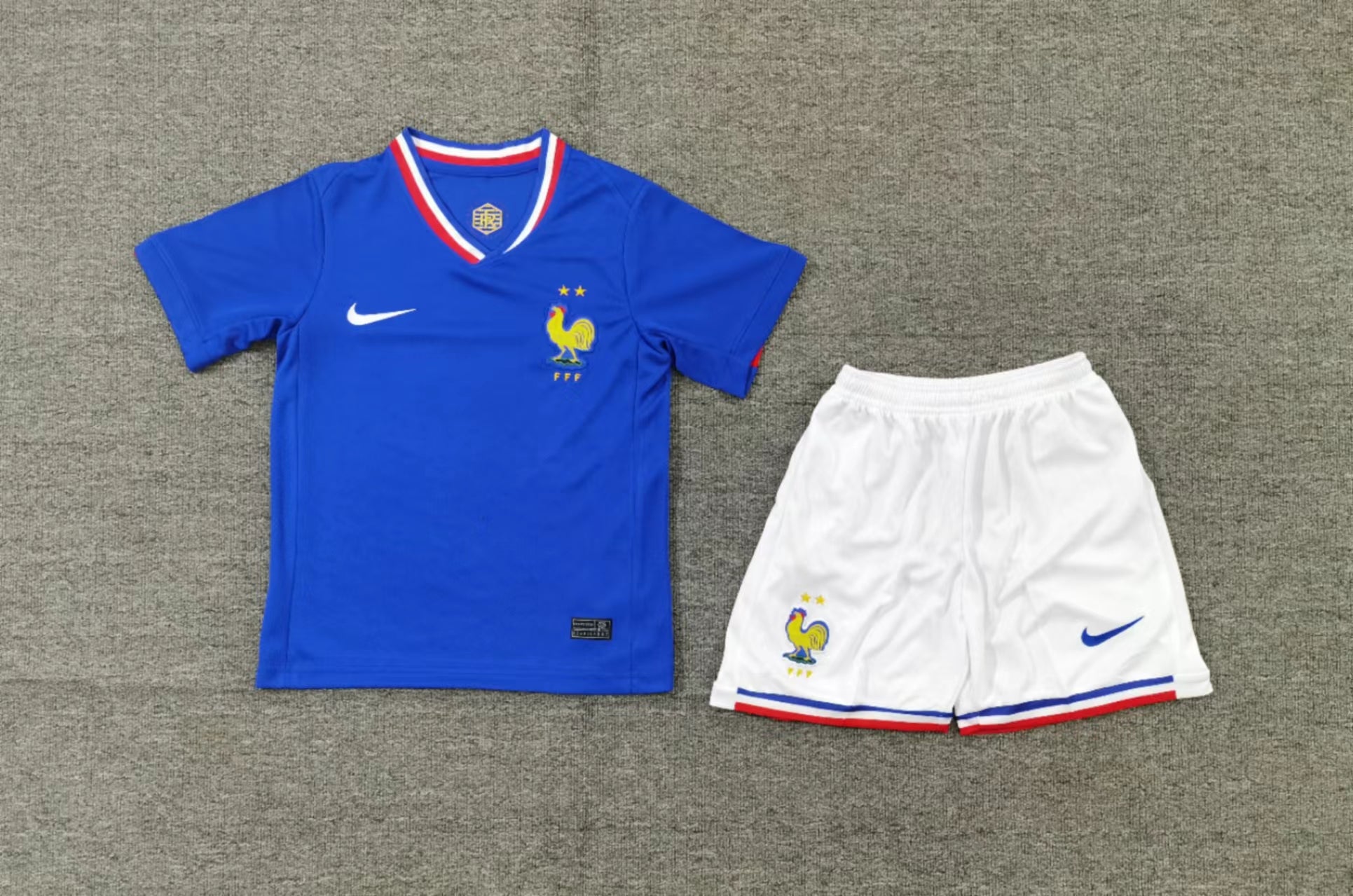 CONJUNTO NIÑO FRANCIA 24/25