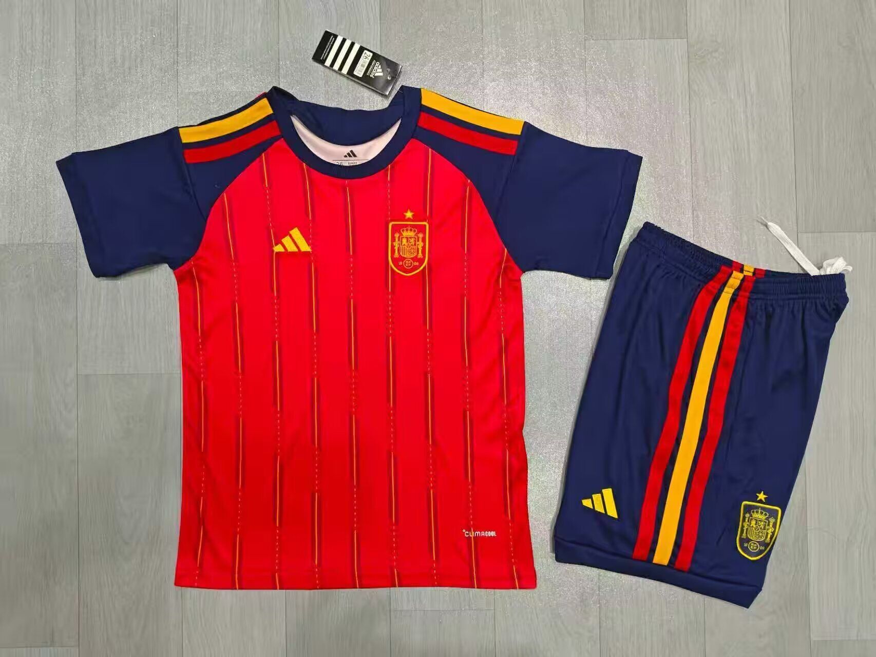 CONJUNTO NIÑO ESPAÑA