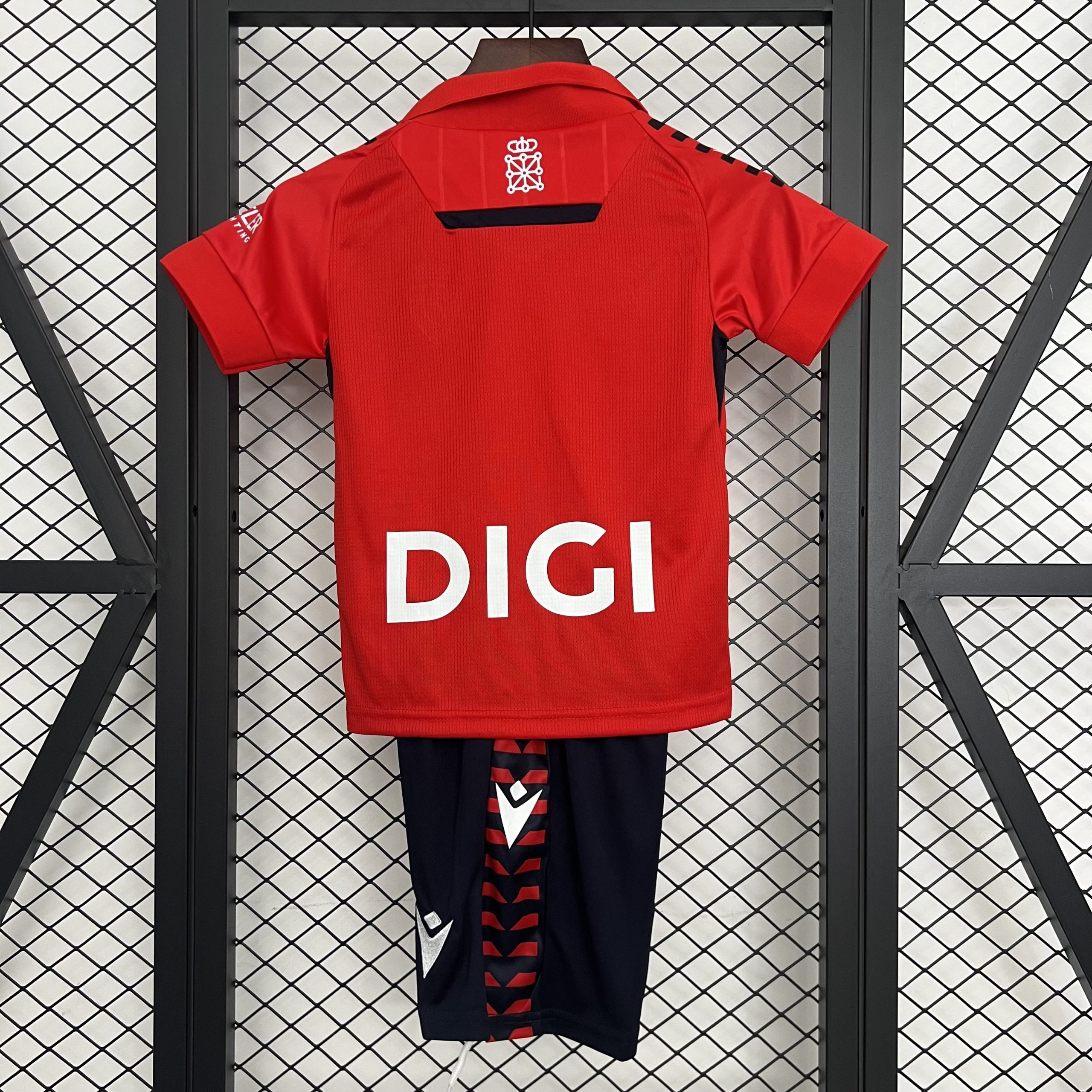 CONJUNTO NIÑO OSASUNA 25/26
