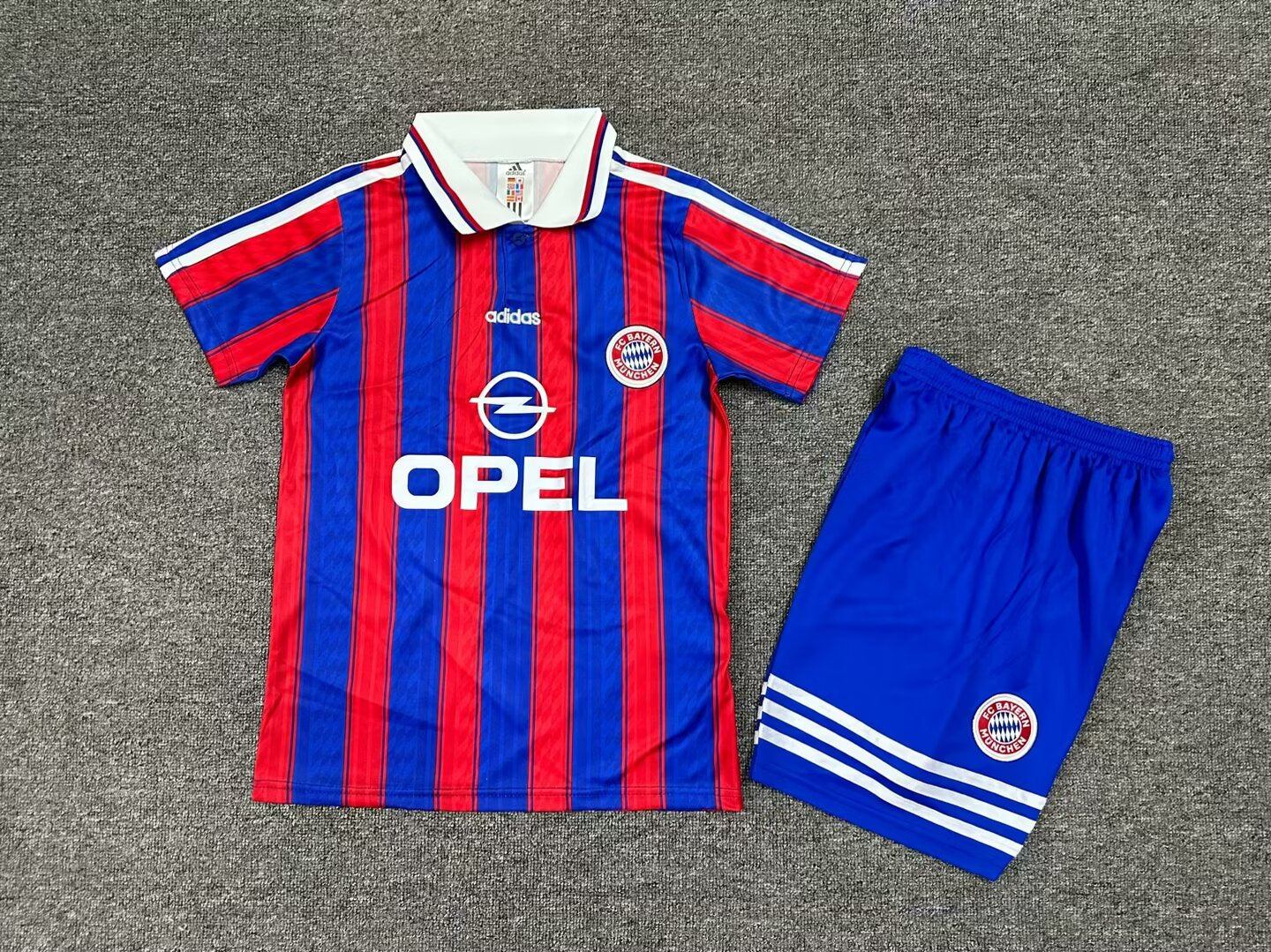 CONJUNTO NIÑO RETRO BAYERN 95/97